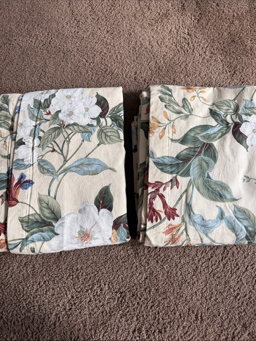 Waverly Williamsburg Garden Magnolia Set of 2  82” lined curtains EUC